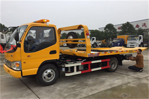 和田哪里有拖车服务